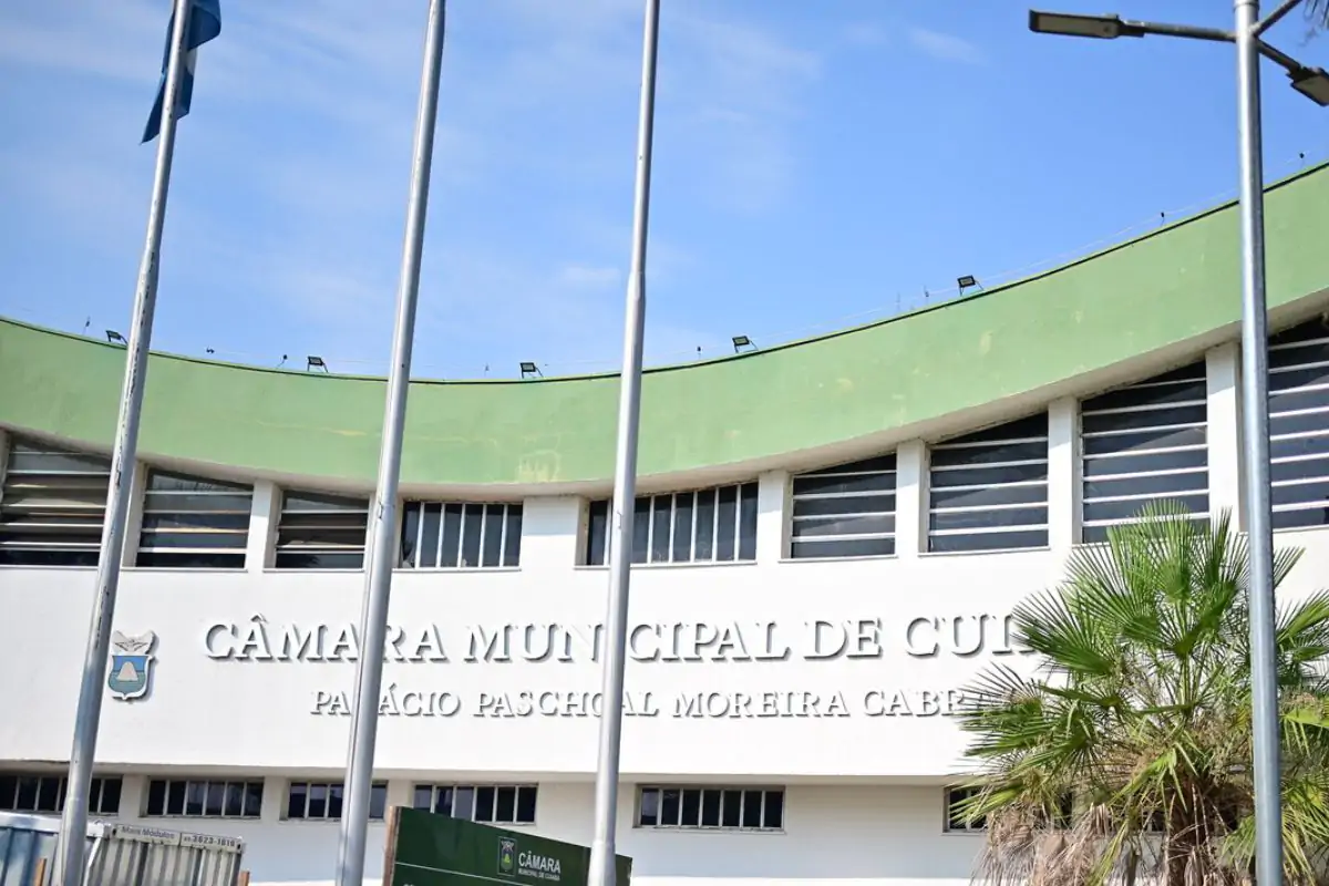 Vereadores autorizam Abilio a criar 50 cargos; impacto será R$ 5,4 milhões por ano