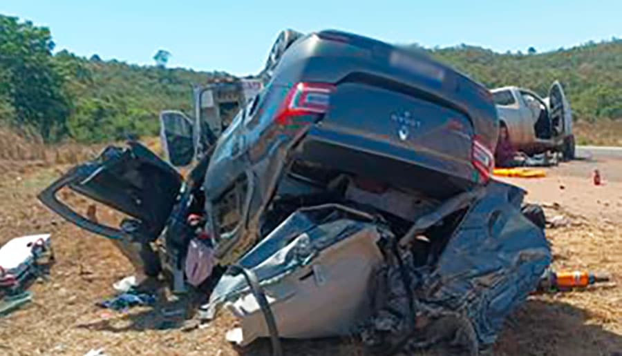 Duas pessoas morrem e três feridas em grave acidente em rodovia no Mato Grosso