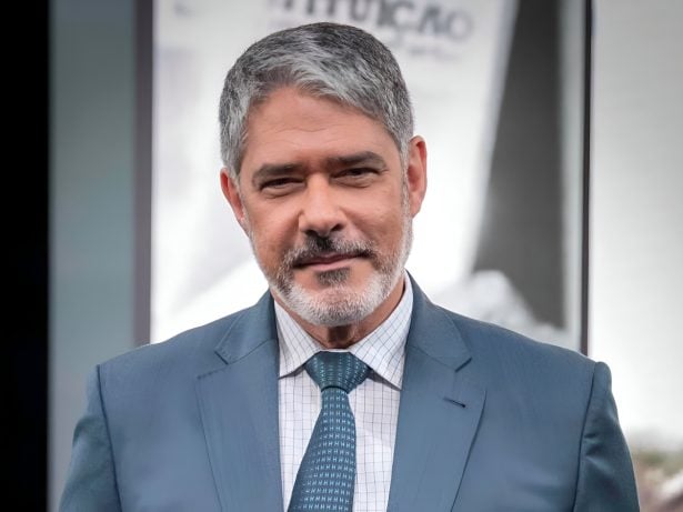 William Bonner deixa bancada do “Jornal Nacional” e César Tralli é escolhido para substituí-lo
