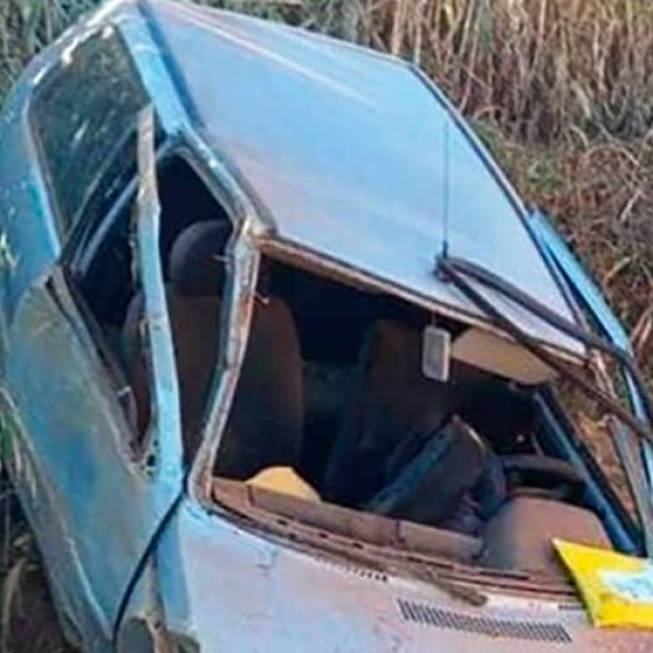 Carro capota e motorista morre em Lucas do Rio Verde