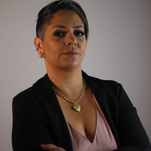 Sandra Barreto, natural de Cláudia-MT estará retornando a cidade