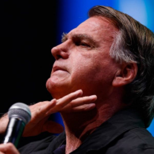 Defesa de Bolsonaro indica nove advogados para julgamento no STF sobre suposta tentativa de golpe