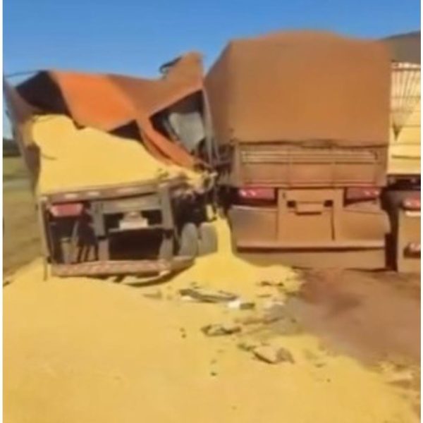 Acidente envolvendo seis veículos deixa um morto na BR-364