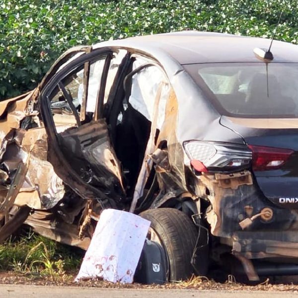 Carro fica destruído após colisão com outro em rodovia entre Sorriso e Nova Ubiratã